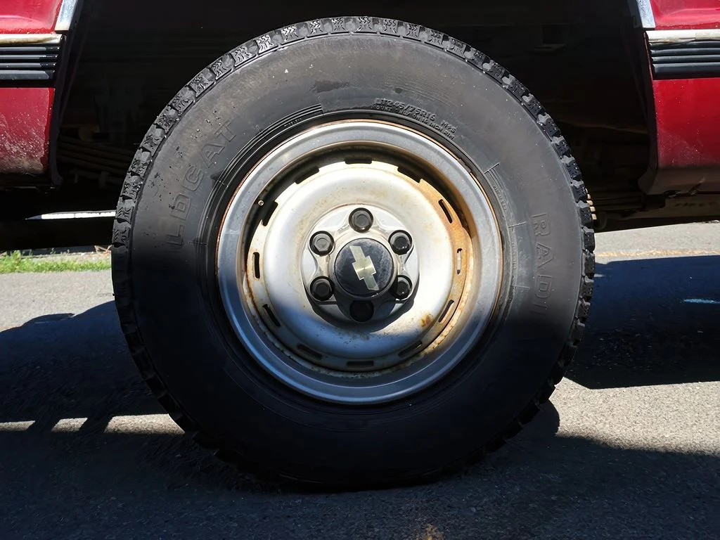 Used 1989 Red Chevrolet  image 9