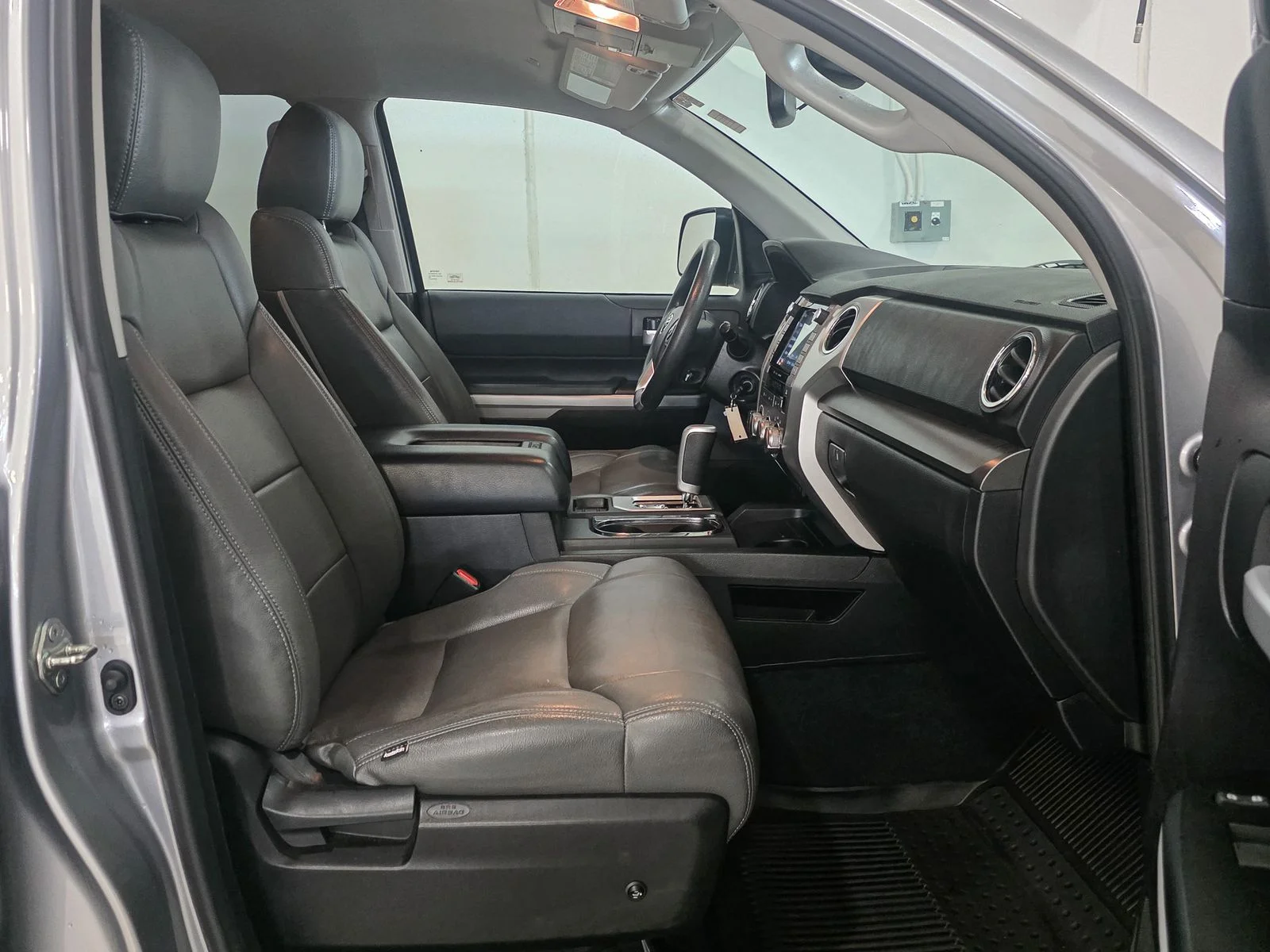 2020 Toyota Tundra SR5 - Photo 21