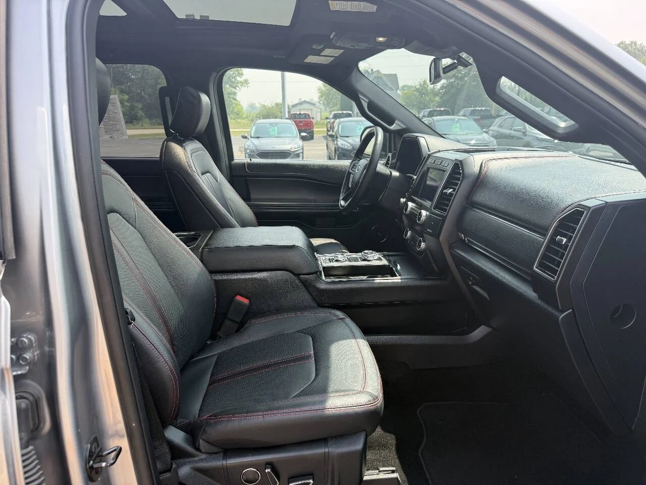 Used 2020 Silver Ford Limited 4x4 4dr SUV image 8