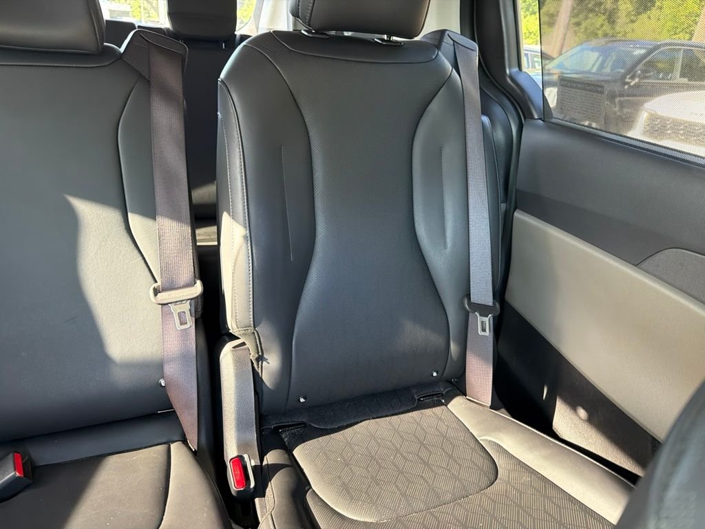 Certified Used 2025 Flare Red Kia EX image 19