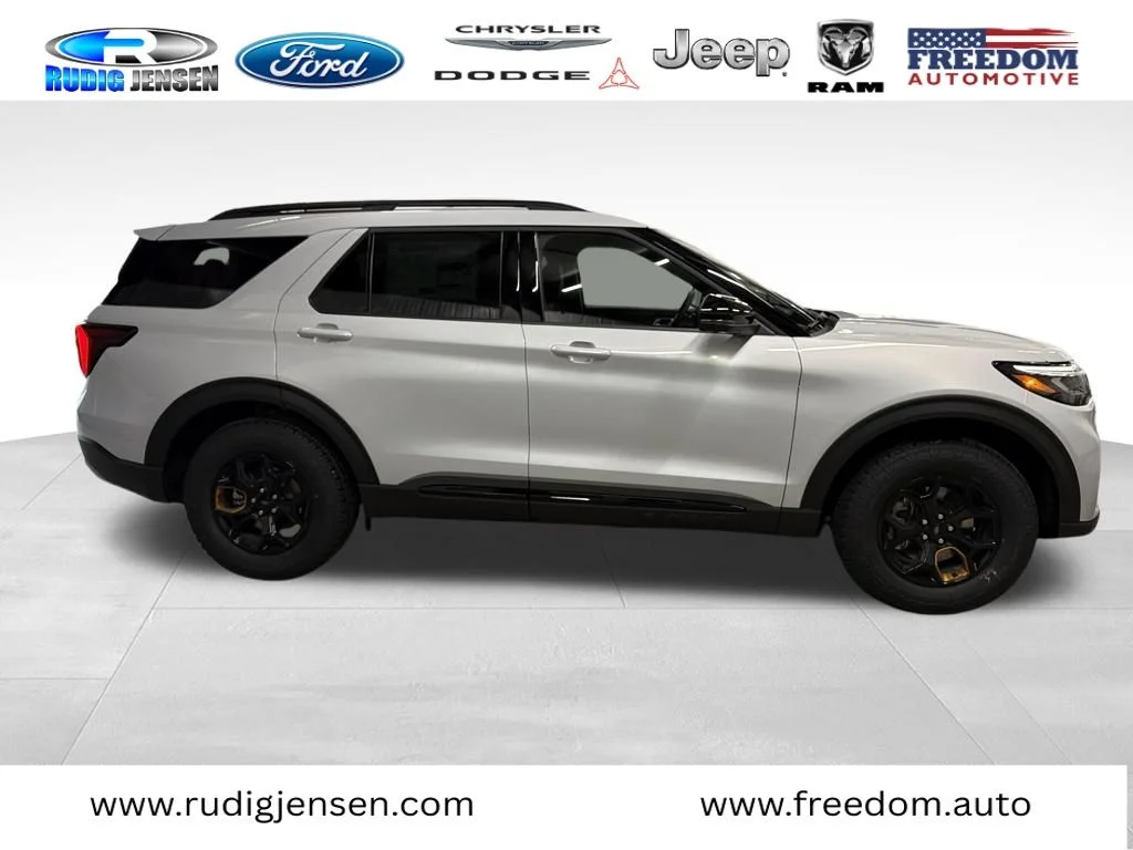 New 2026 White Ford Tremor image 6