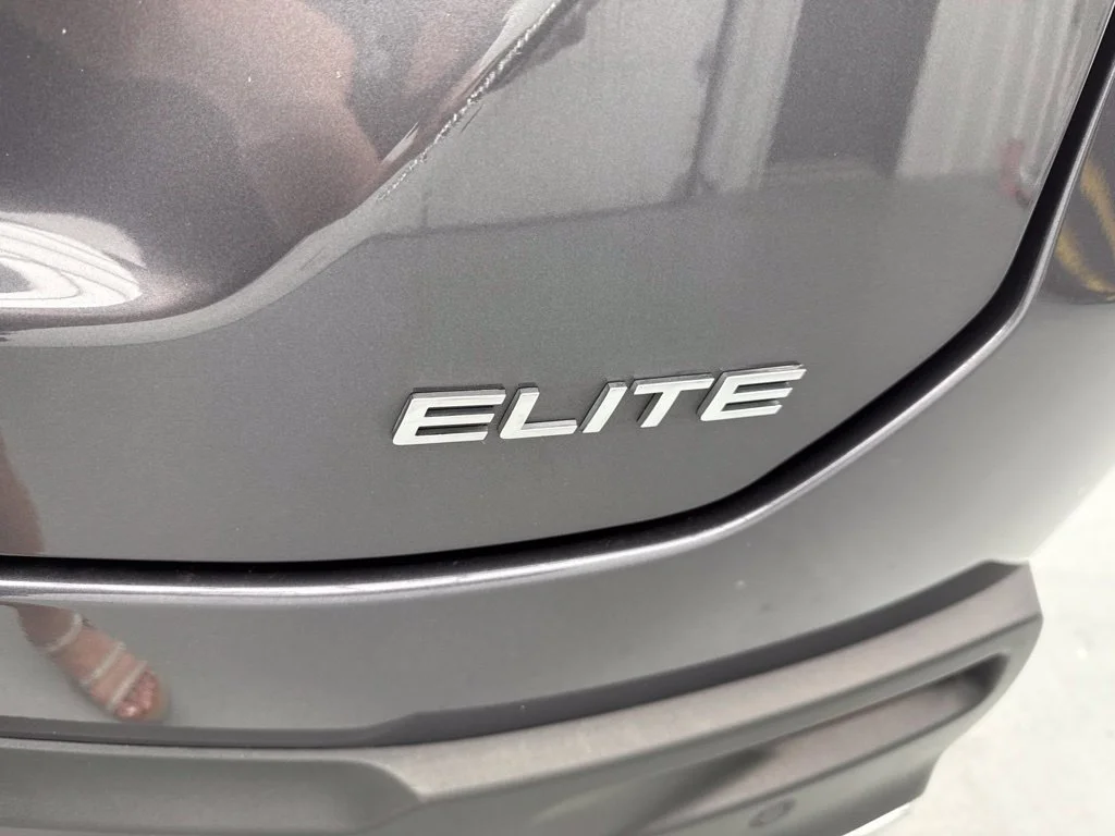 Used 2025 Modern Steel Metallic Honda Elite image 9