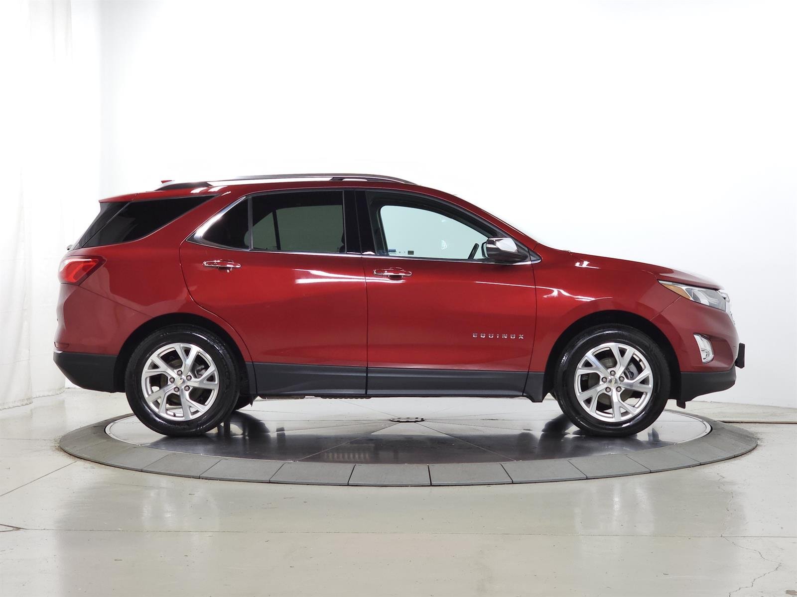 Used 2019 Red Chevrolet Premier image 12