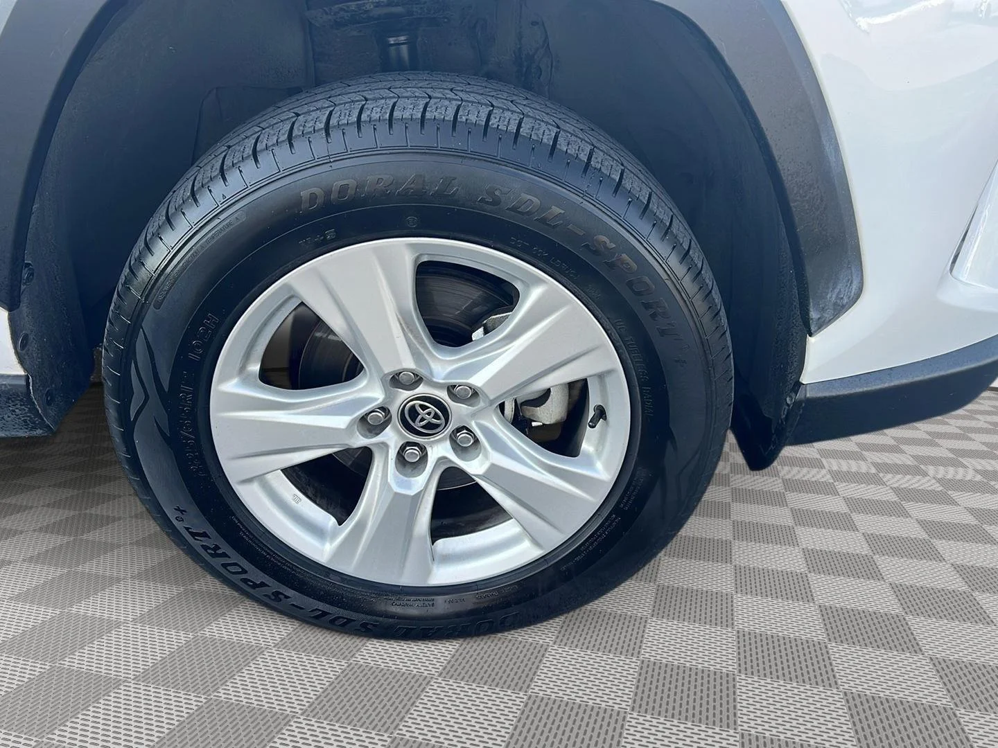 Used 2021 Super White Toyota XLE image 21