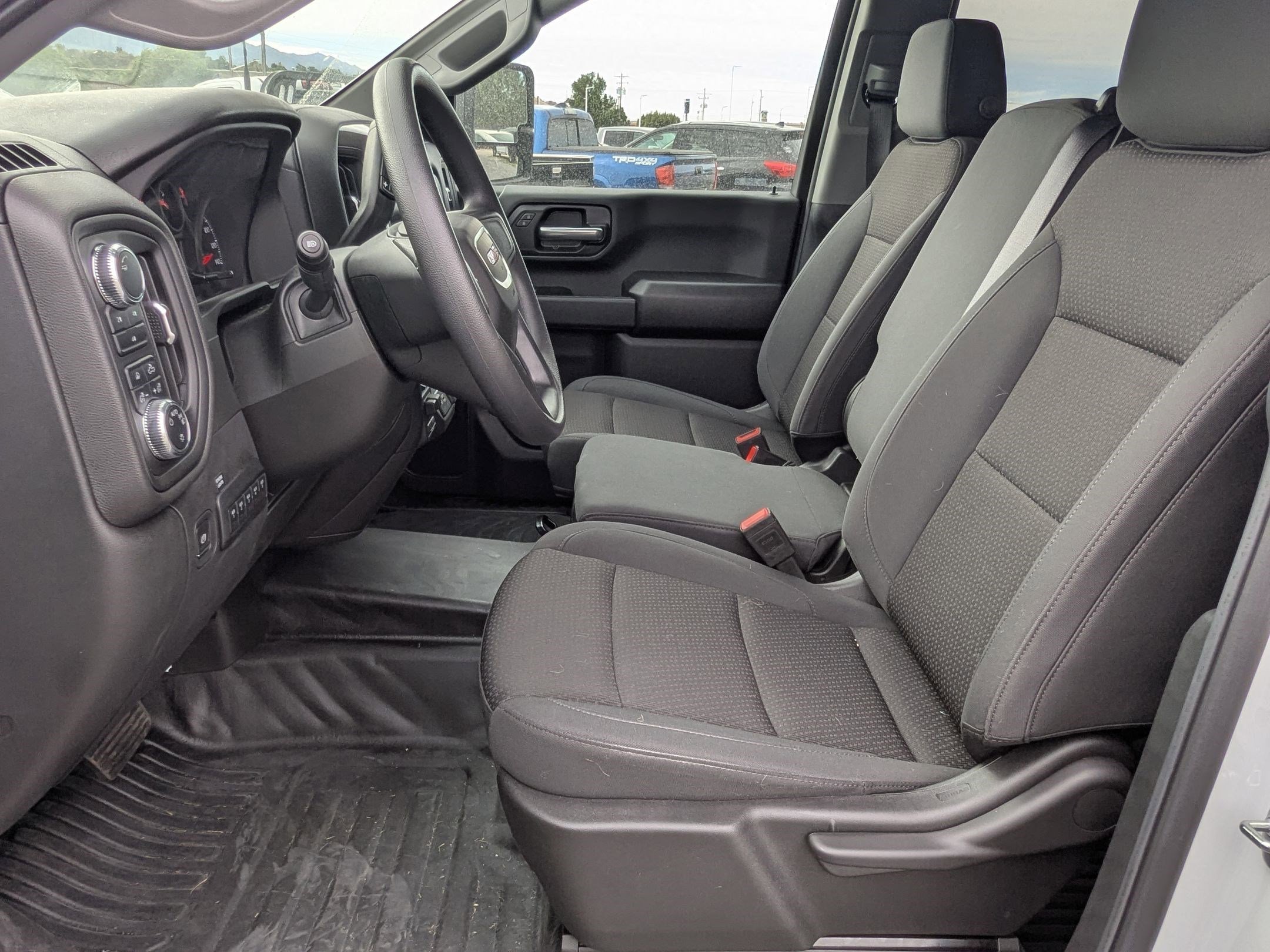 2025 GMC Sierra 2500HD Pro - Photo 15