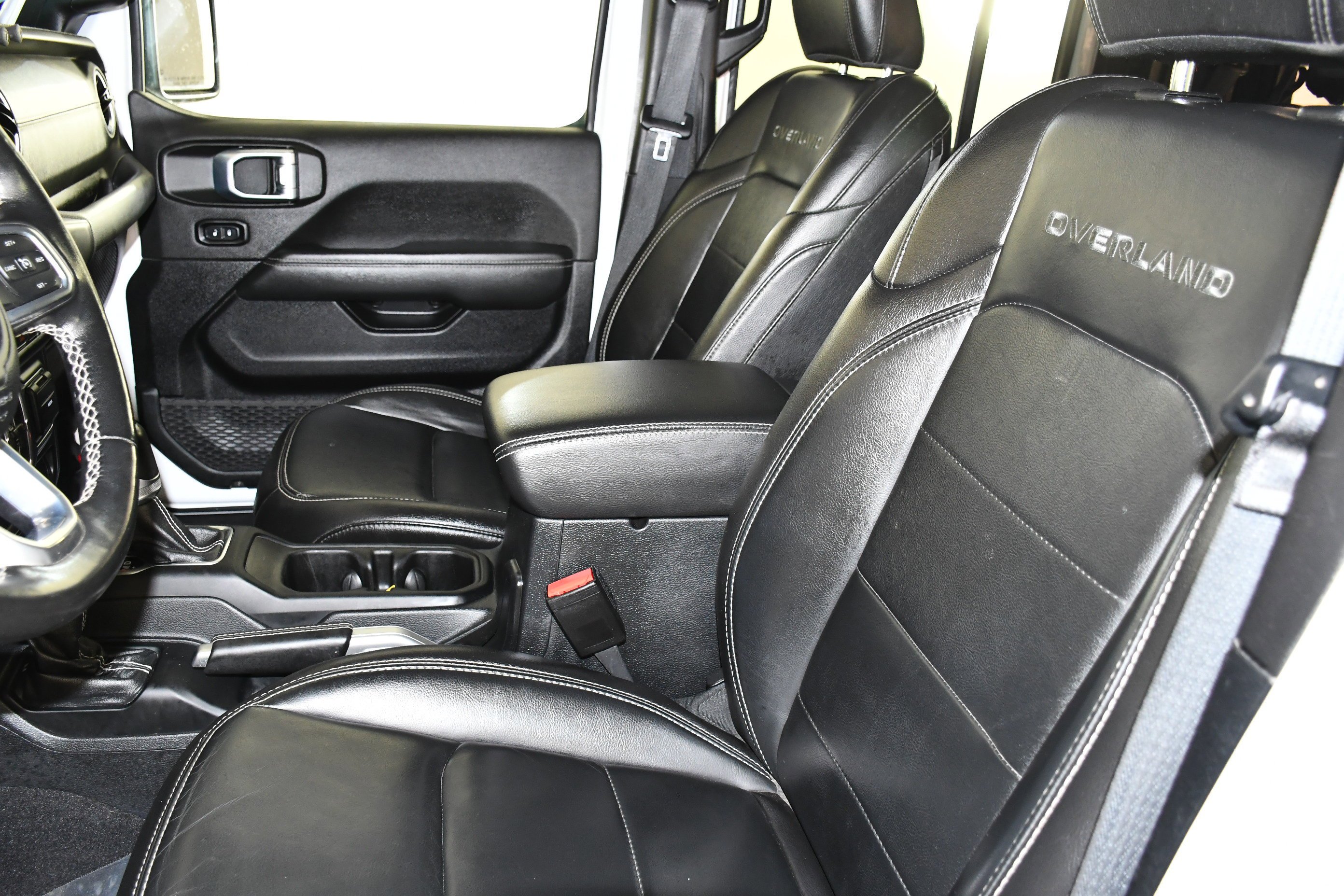 Used 2021 Bright White Clearcoat Jeep Overland image 41
