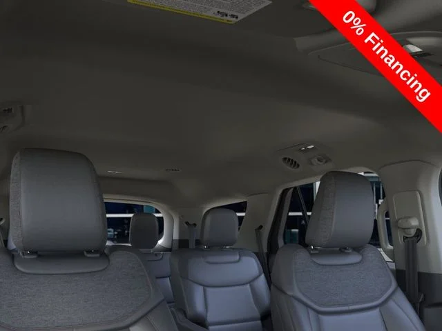 New 2026 Space White Metallic Ford Active image 22