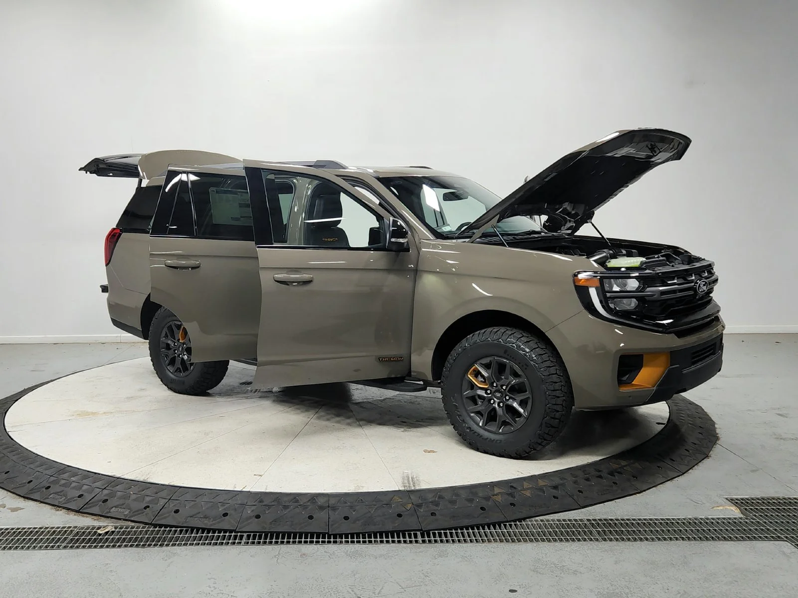 New 2027 Gray Ford Tremor image 10