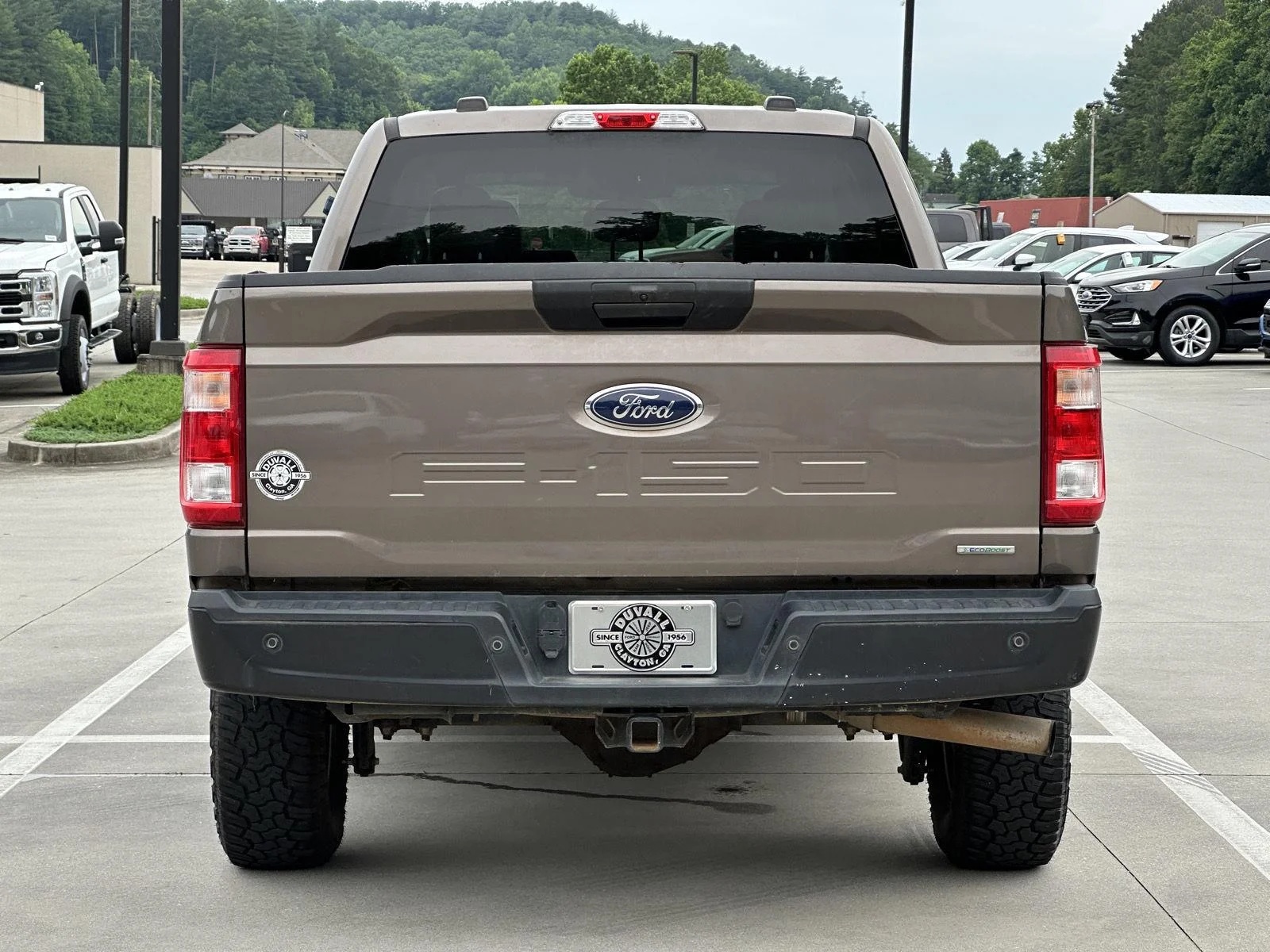 Used 2022 Stone Gray Metallic Ford XL image 6