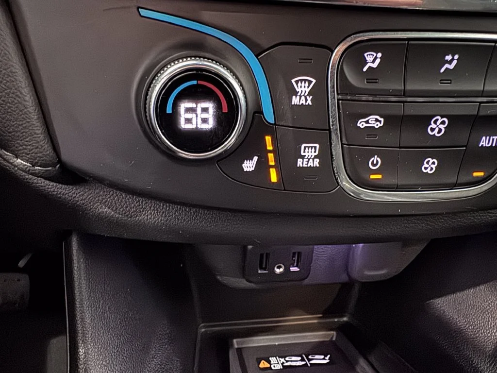 2023 Chevrolet Traverse 1LT - Photo 23