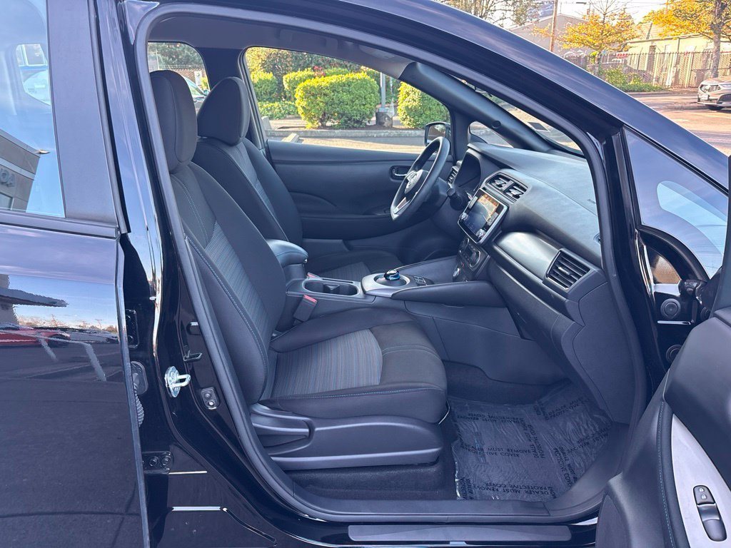 Used 2023 Super Black Nissan S image 24