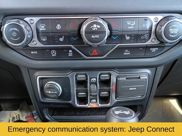 Used 2024 Green Jeep Sahara image 18