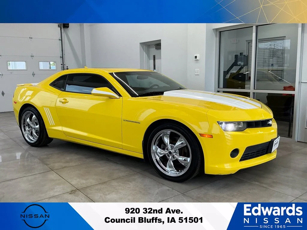 Used 2014 Yellow Chevrolet 1LT image 2
