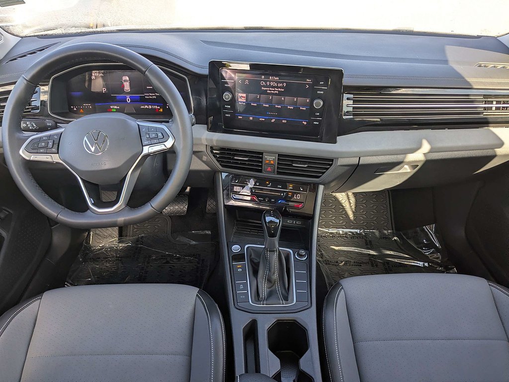2025 Volkswagen Jetta SE - Photo 14