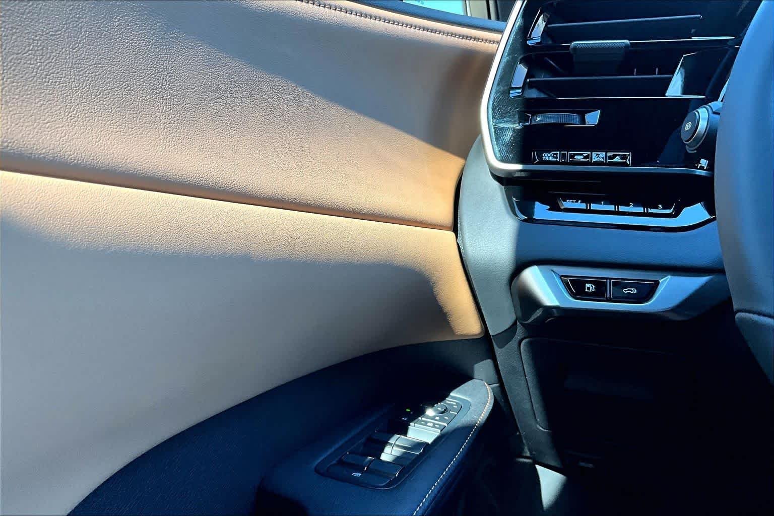New 2026 Eminent White Pearl Lexus PREMIUM image 20