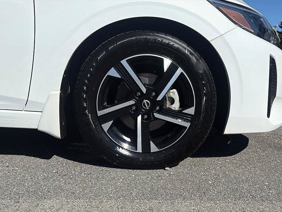Used 2025 Aspen White Tricoat Nissan SV image 12