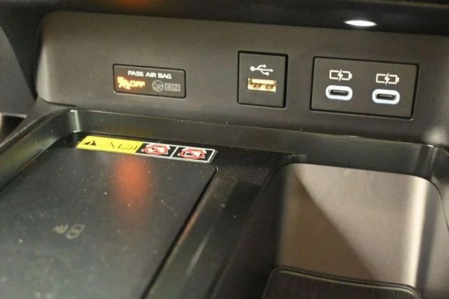Used 2026  Toyota SE image 23