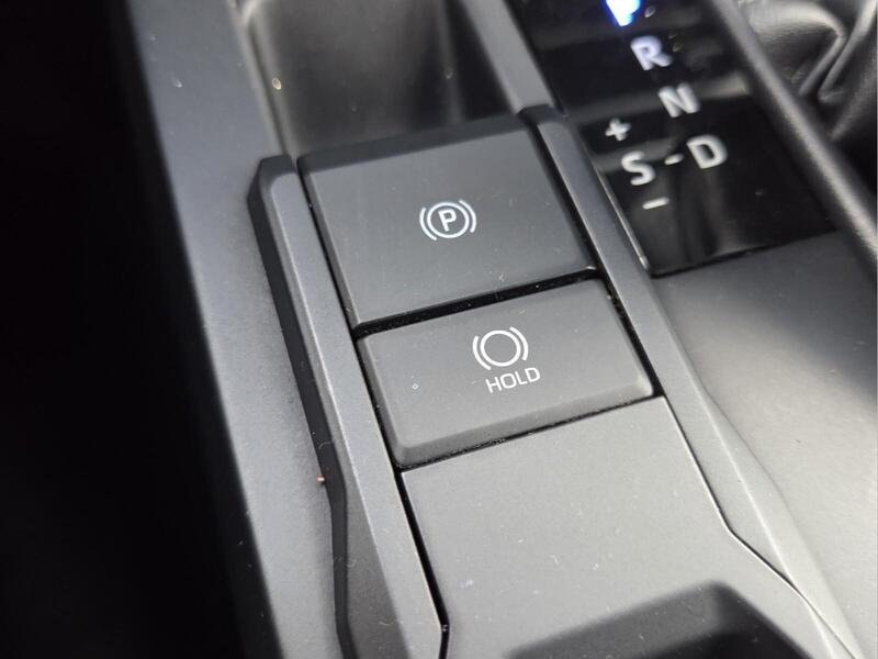 Used 2025 Black TOYOTA SR DOUBLE CAB 5