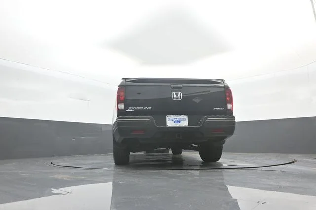 Certified Used 2018 Crystal Black Honda Black Edition image 38