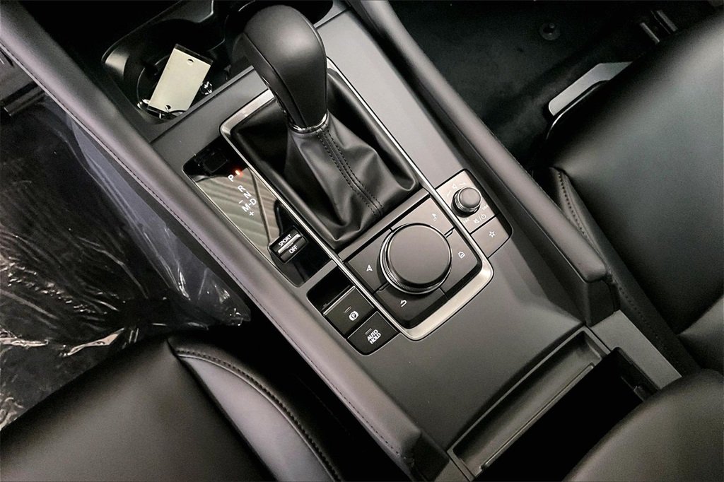 2026 MAZDA MAZDA3 - Image 6