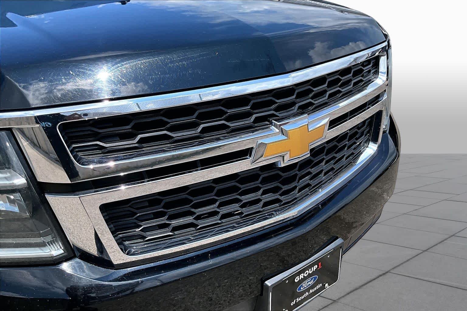 Used 2015 Black Chevrolet LS image 29