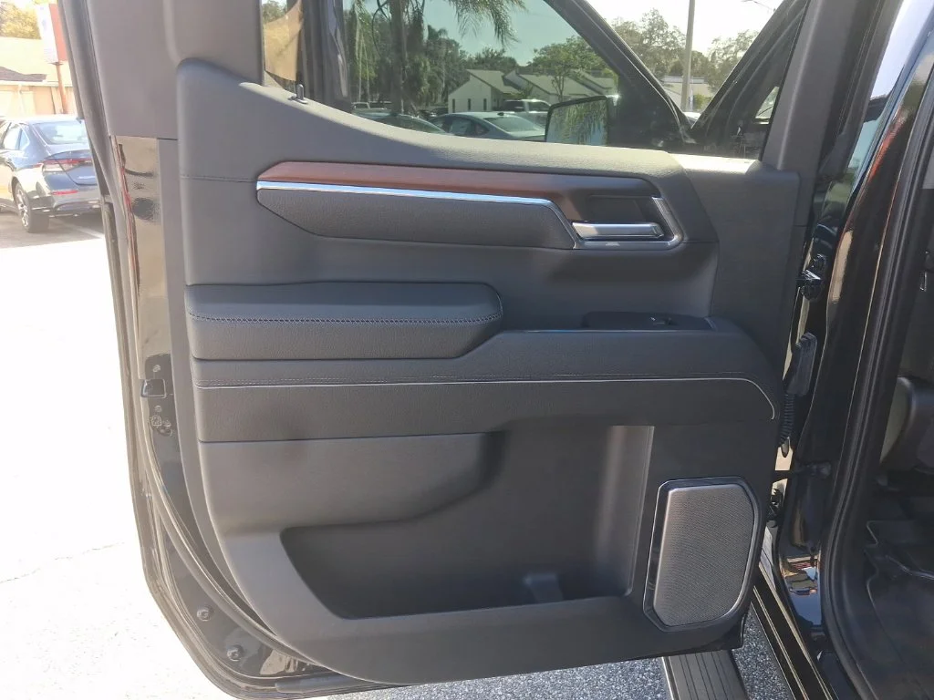 Used 2026 Black GMC Denali image 31