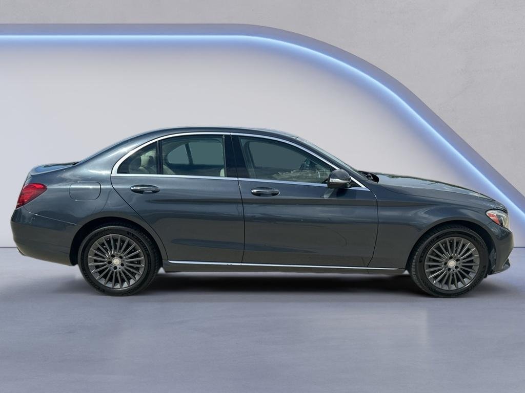 Used 2015 Steel Gray Metallic Mercedes-Benz Luxury image 5