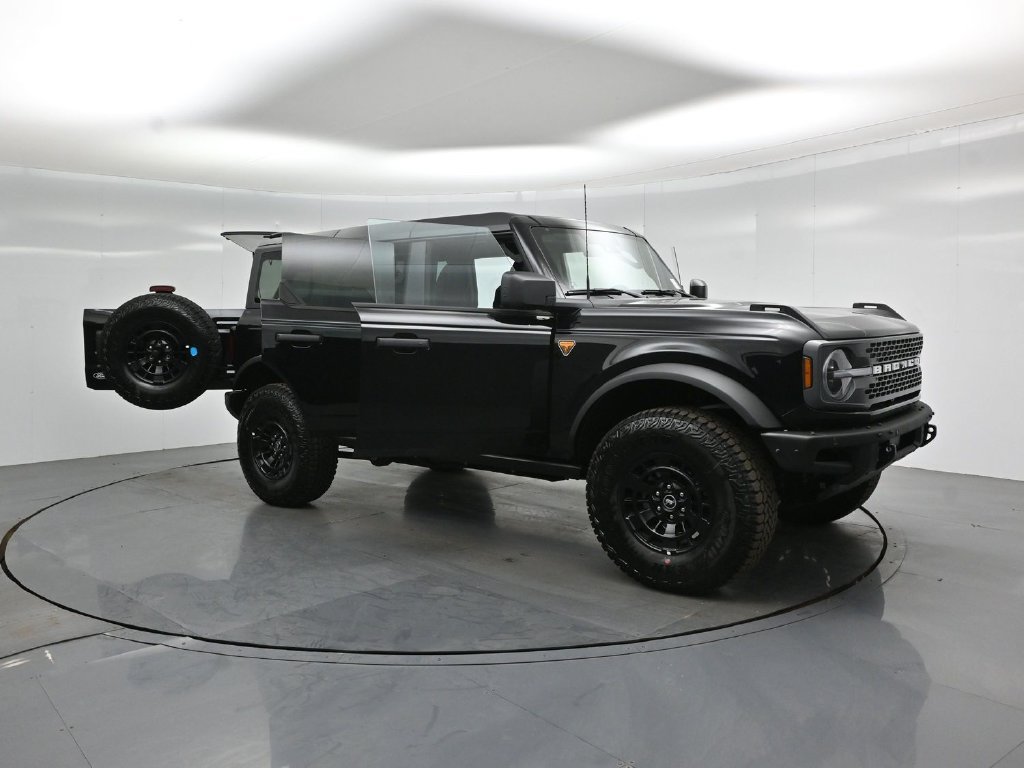 New 2026 Shadow Black Ford Badlands image 29