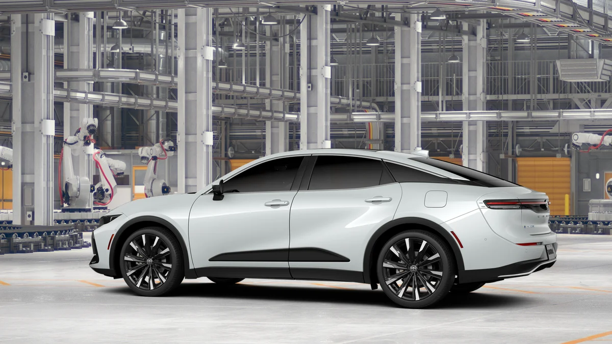 New 2026 Oxygen White Toyota Platinum image 5