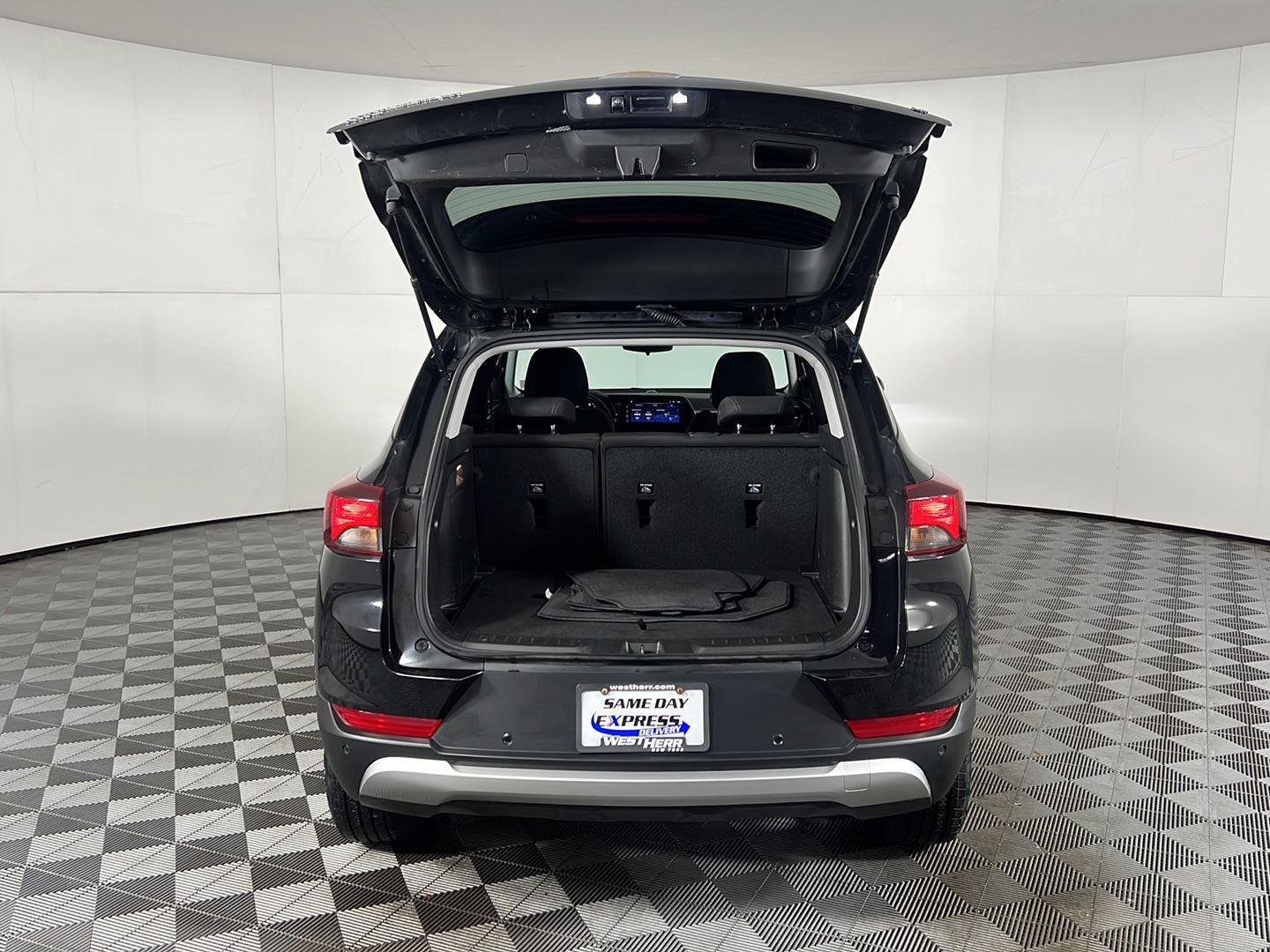 Used 2024 Mosaic Black Metallic Chevrolet LT image 7