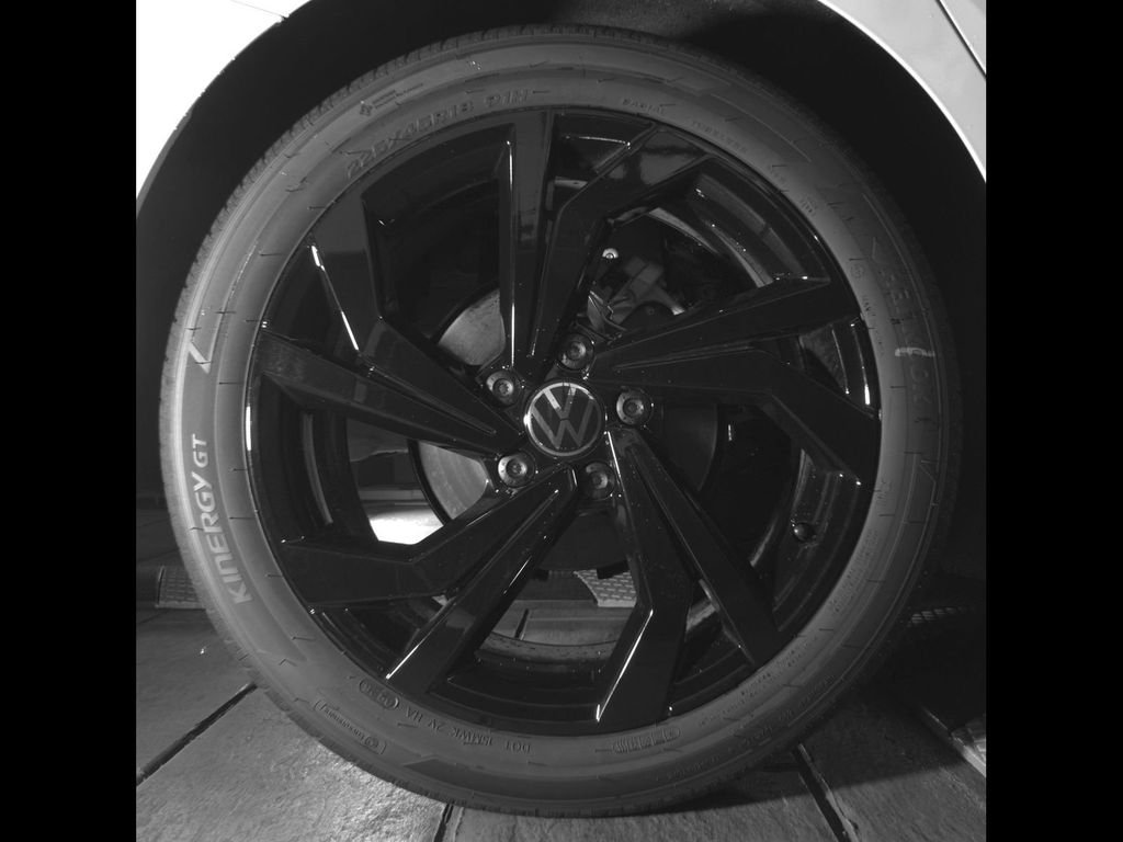 New 2027  Volkswagen 1.5T SE image 12
