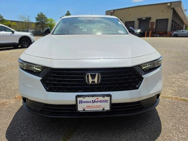 New 2026 Platinum White Pearl Honda SE image 2