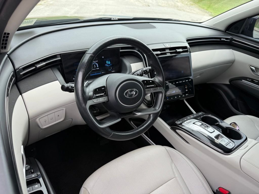 Used 2022 Black Hyundai Limited image 3