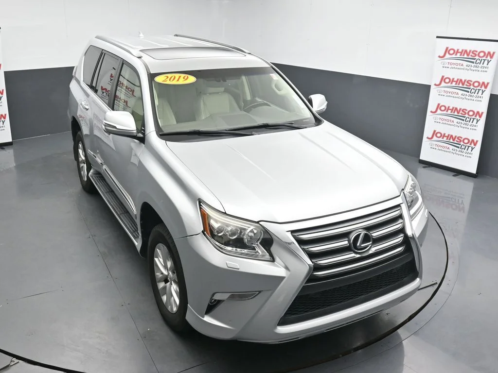 Used 2019 Silver Lexus 460 image 24