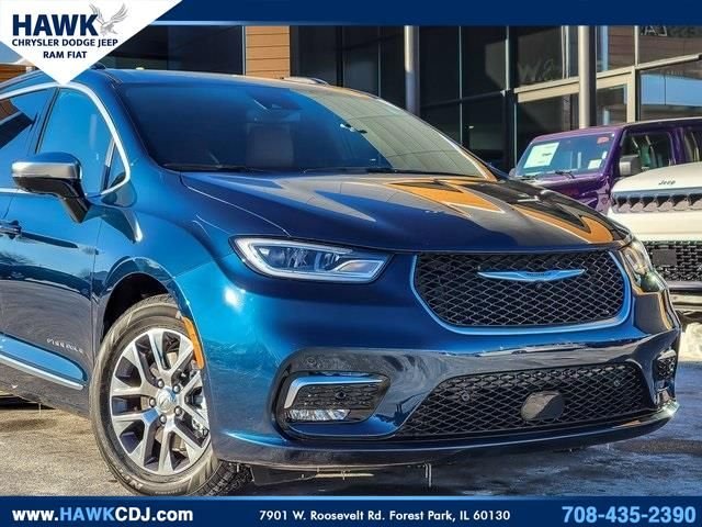 Certified 2025 Chrysler Pacifica PHEV Pinnacle with VIN 2C4RC1N75SR508564 for sale in Forest Park, IL