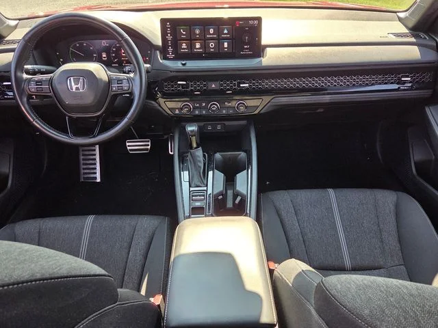 Used 2023  Honda Sport image 8