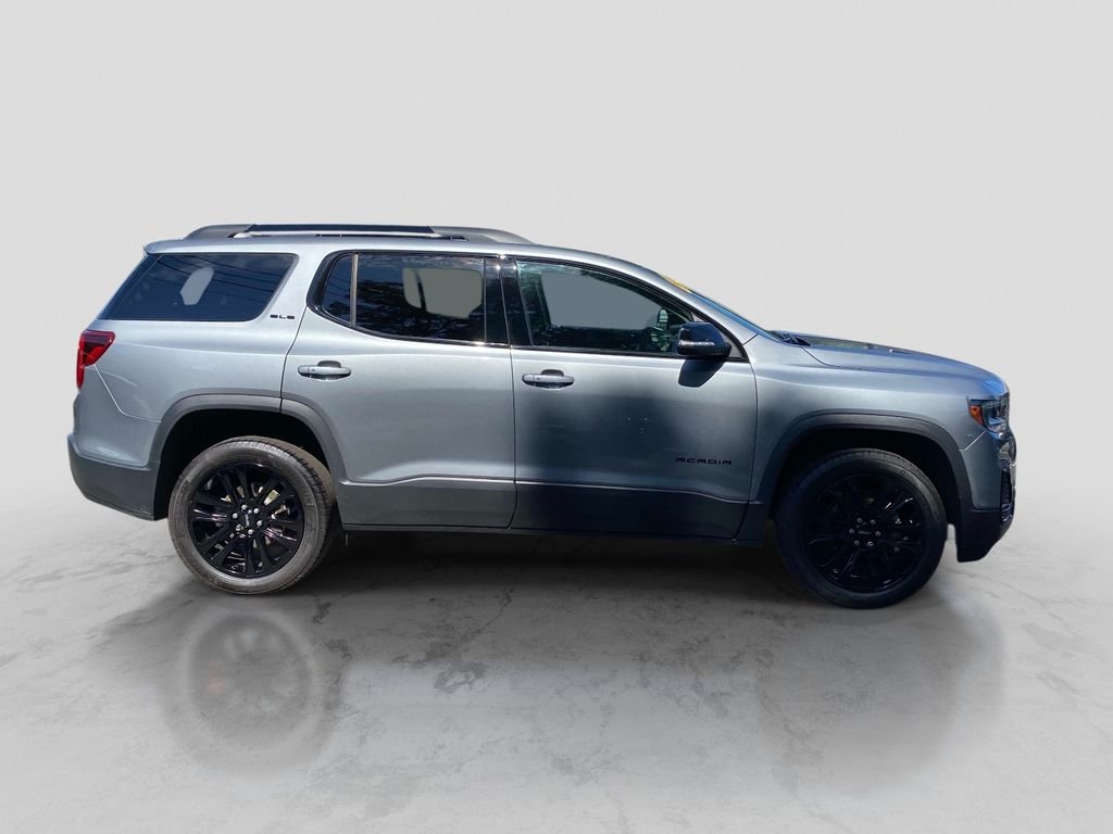 Used 2023 Silver GMC SLE image 10