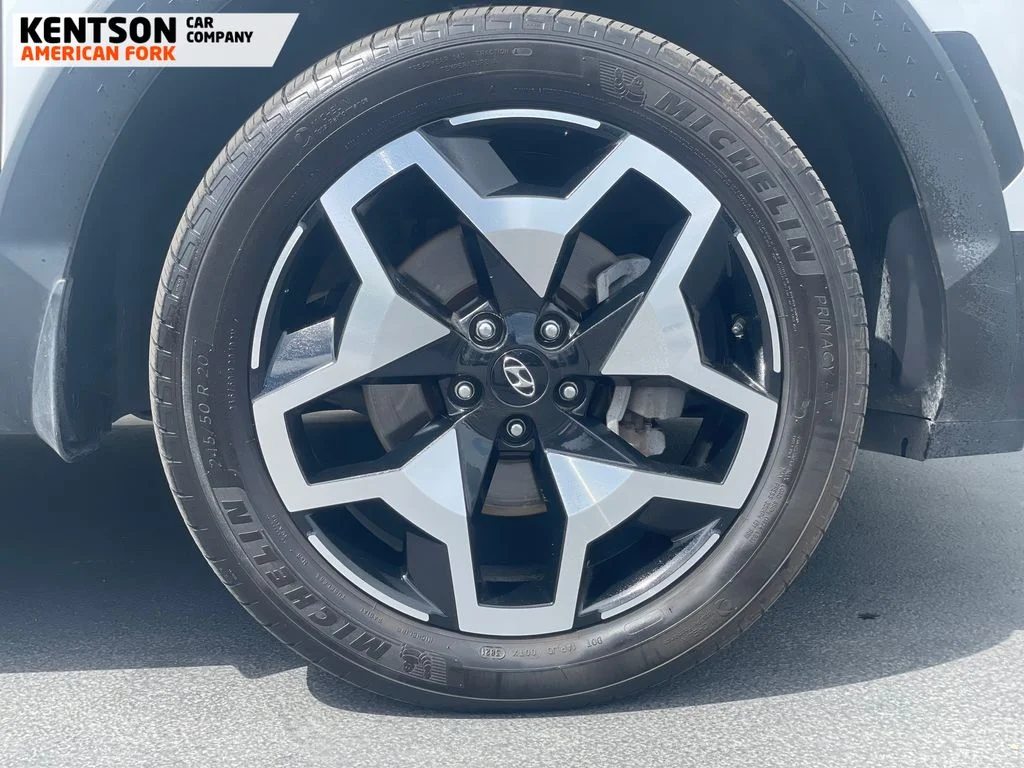 Used 2022 White Hyundai Limited image 18