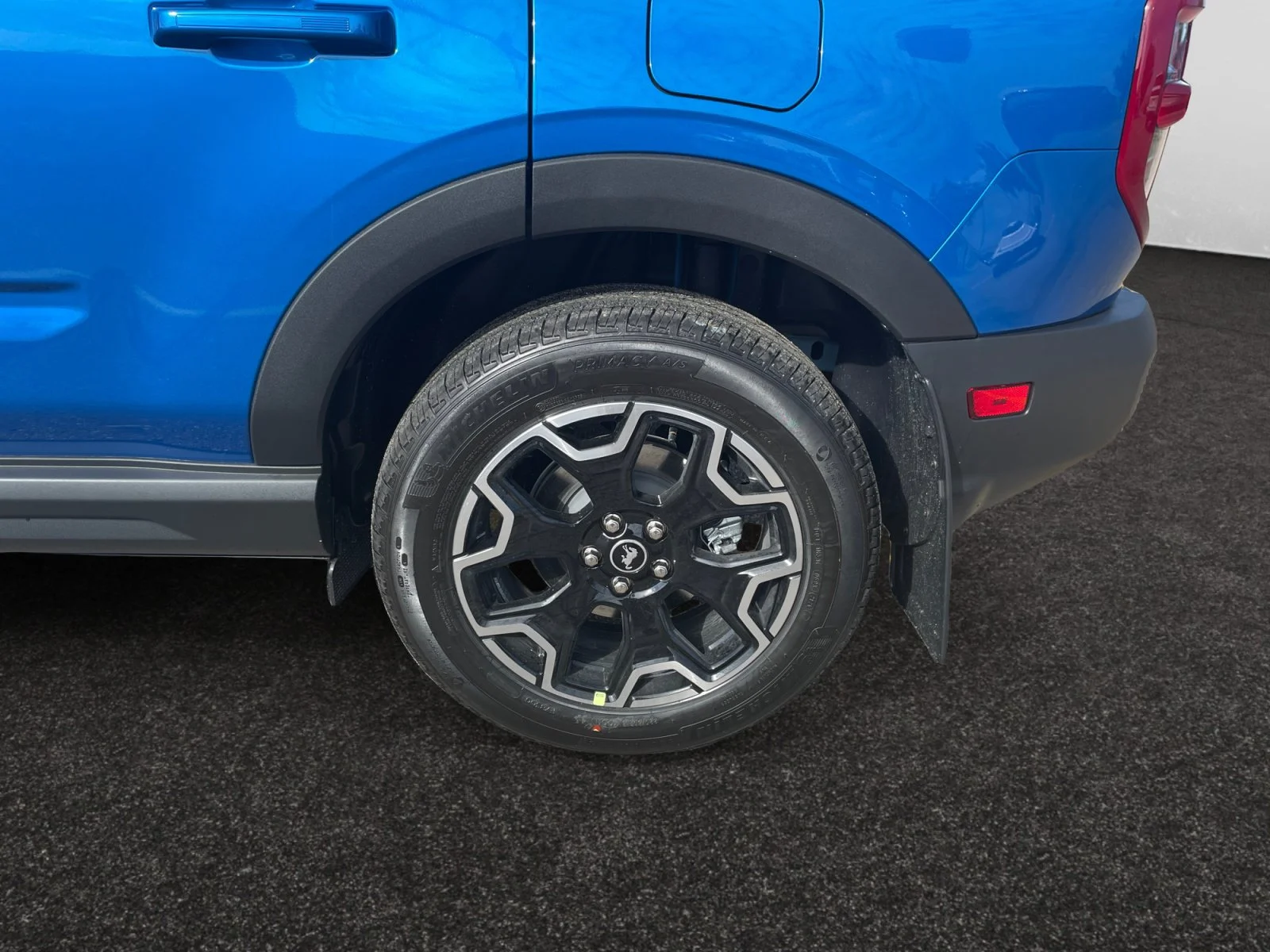 New 2026 Velocity Blue Metallic Ford Outer Banks image 9