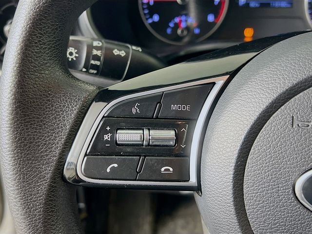 2021 Kia Forte LXS - Photo 13