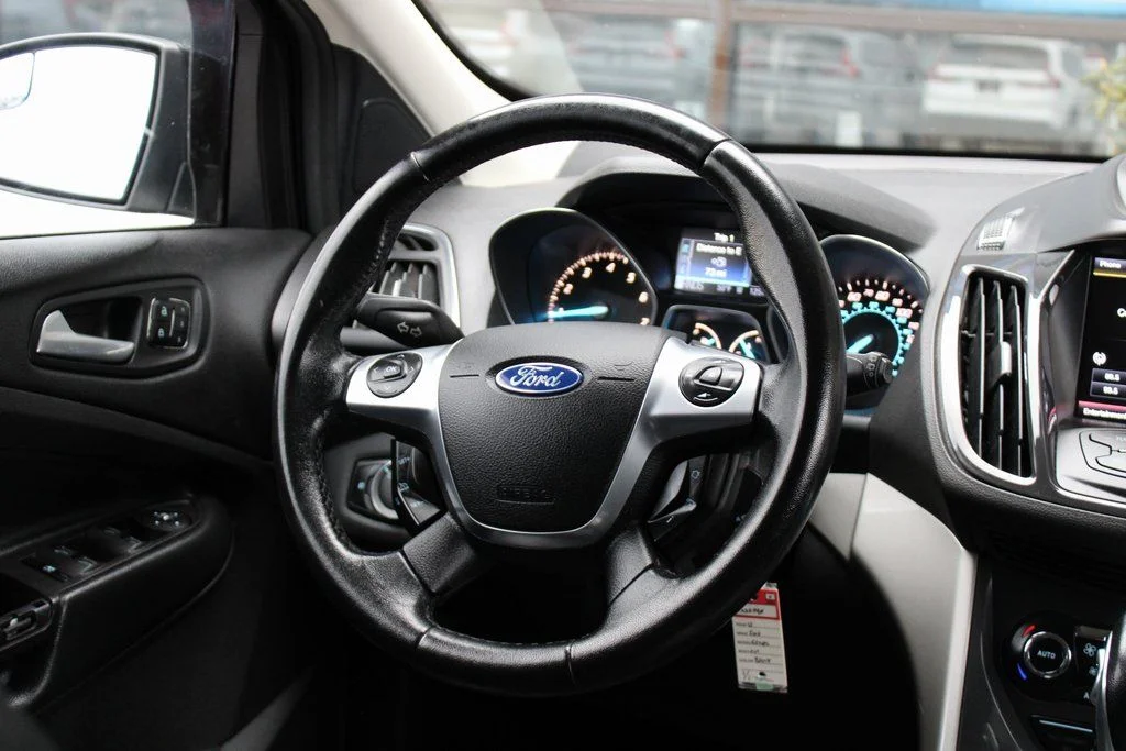 Used 2013 Tuxedo Black Ford SEL image 20