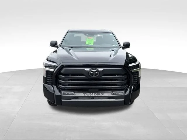 New 2026 Midnight Black Met Toyota SR5 image 8
