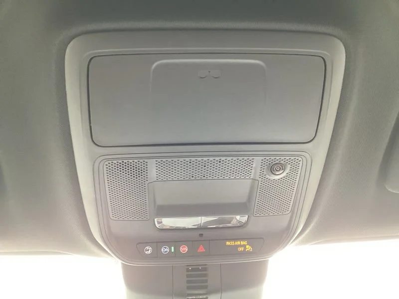 2027 Chevrolet Traverse LT - Photo 28