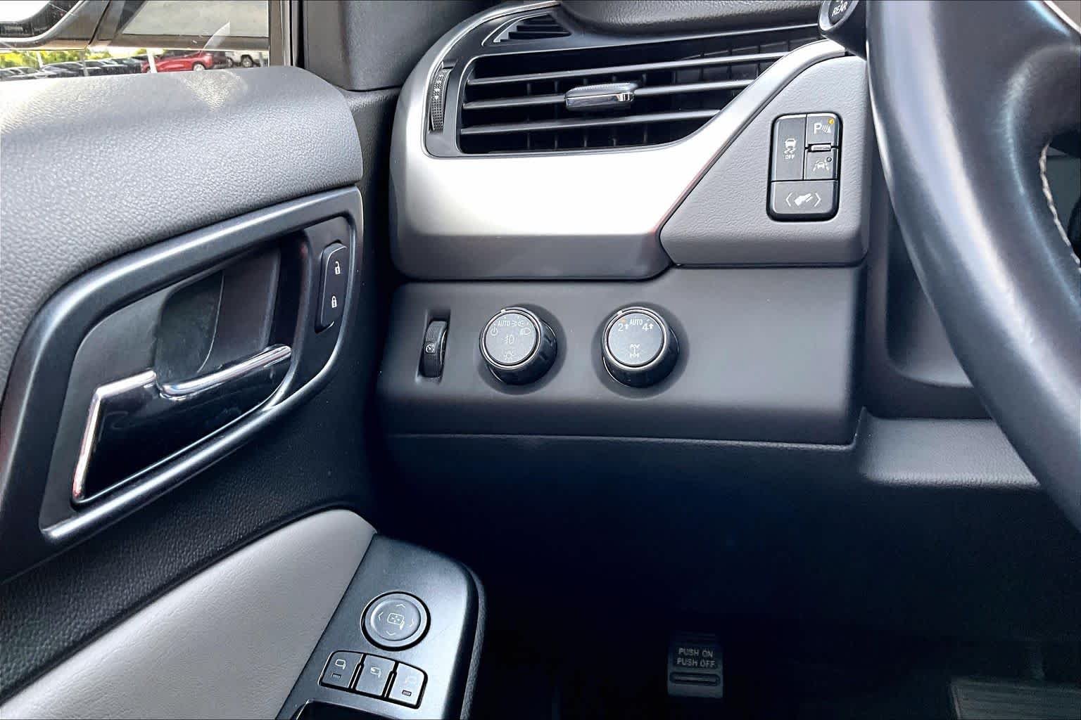 Used 2019 Silver Ice Metallic Chevrolet LT image 33