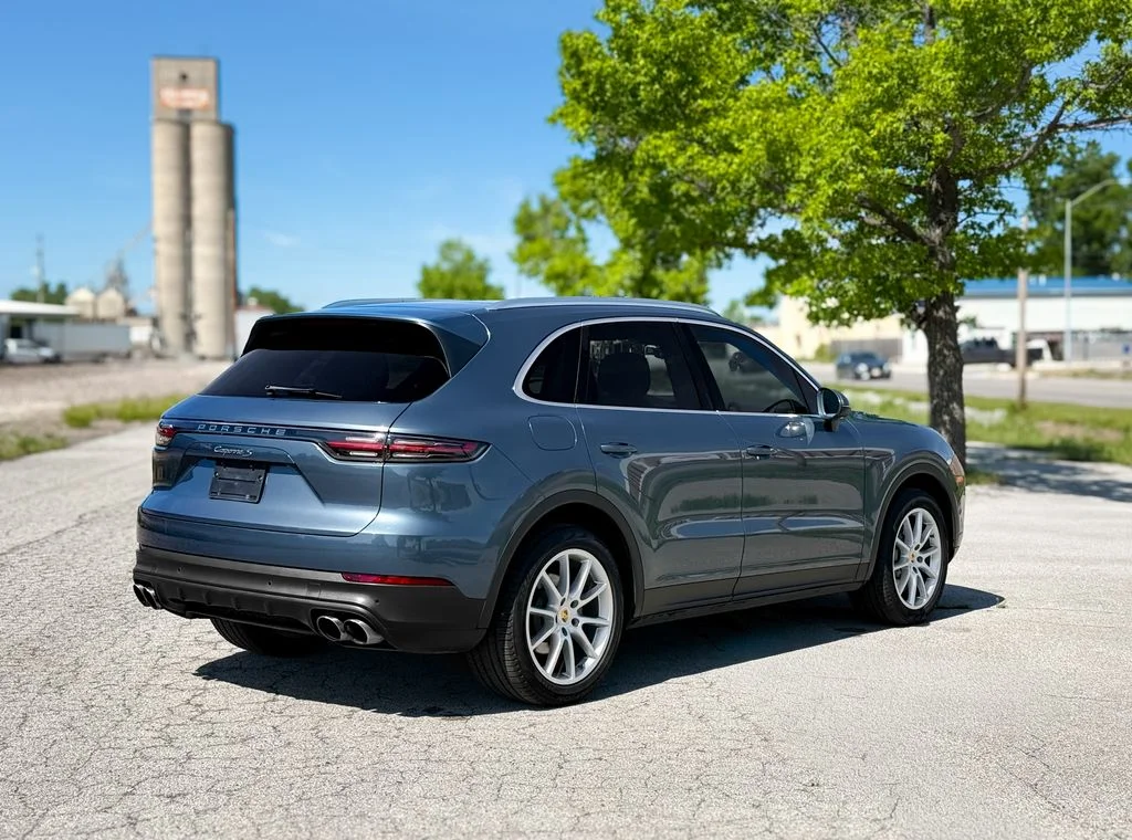 Used 2019 Blue Porsche S image 10