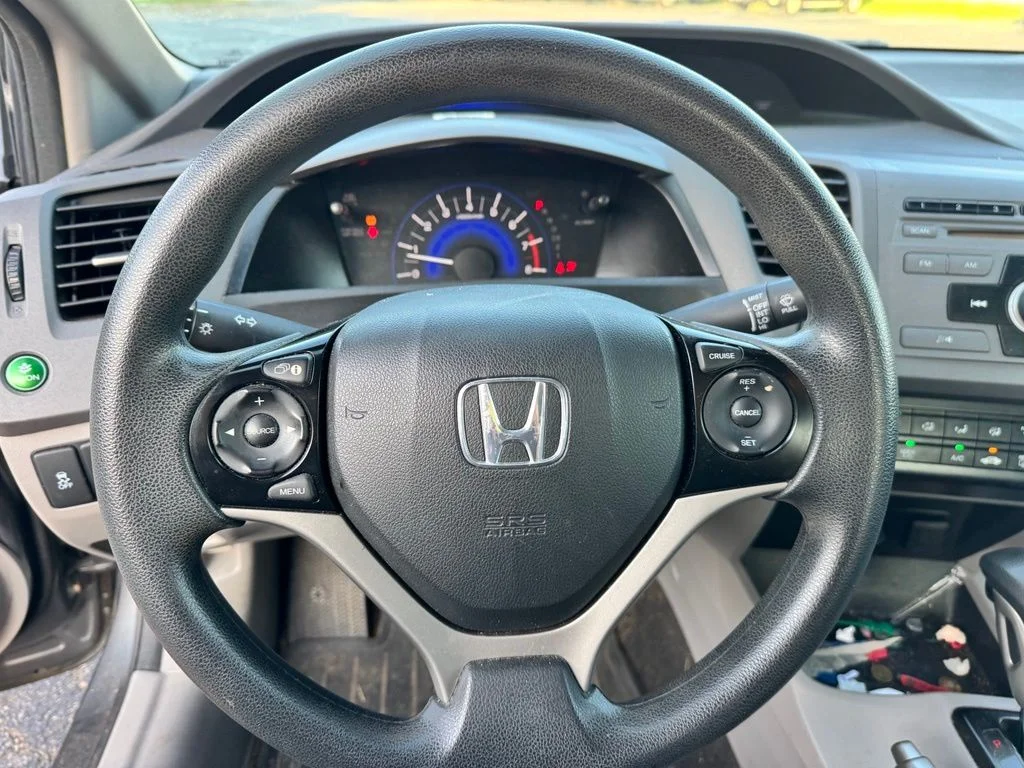 Used 2012  Honda LX image 11