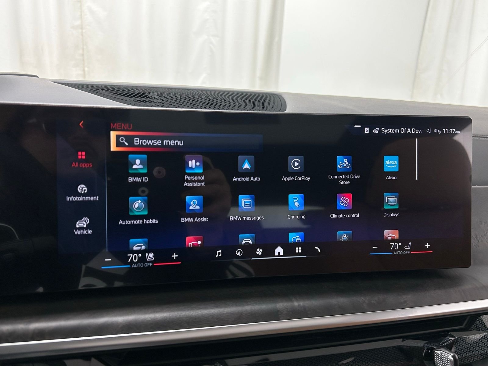 New 2026 Carbon Black Metallic BMW xDrive50e image 25