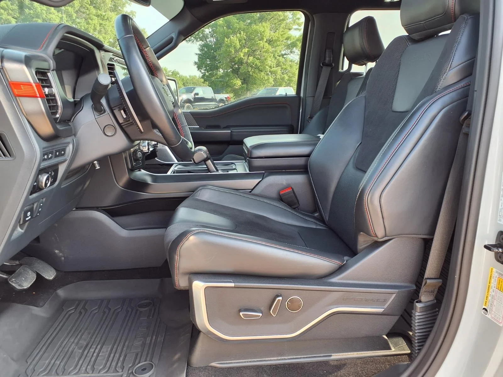 Used 2024 Avalanche Ford Raptor image 21