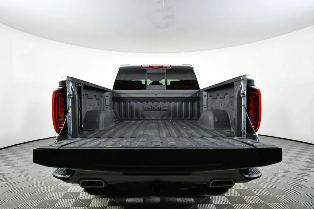 Used 2025 Sterling Metallic GMC Denali image 27