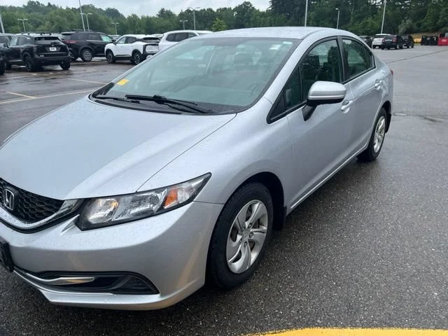 Used 2015 Alabaster Silver Metallic Honda LX image 7
